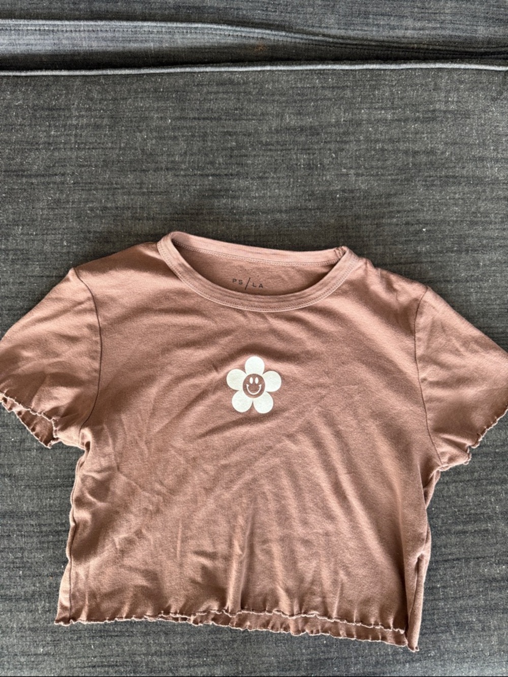 Brown Cropped Tee with Smiling Flower Graphic